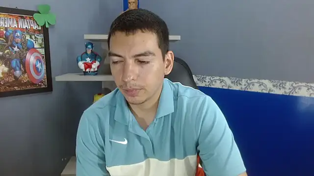 Axel Stones  online show from November 30, 2025, 2:21 pm