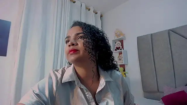 Miaa Star1 online show from November 25, 2025, 1:22 pm