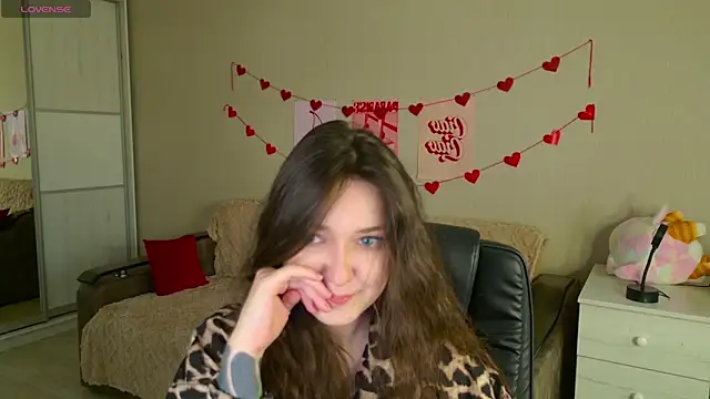 BellaSink online show from October 20, 2025, 5:19 am