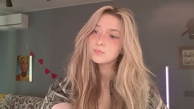 BellaSink online show from March 25, 2026, 5:35 am