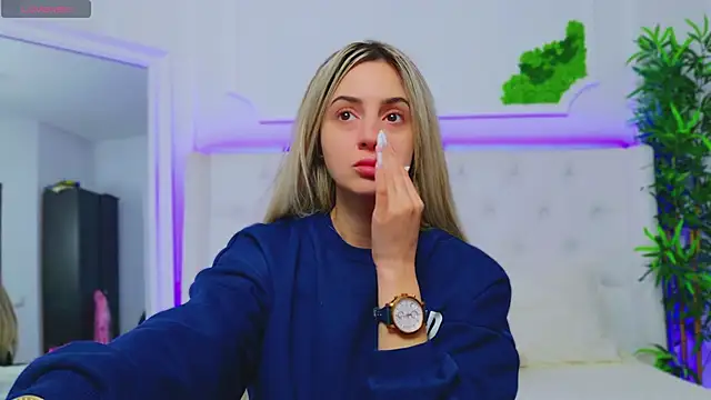 Snapshot of AriannaSins chatting on January 30, 2025, 12:59 pm AriannaSins online show from January 30, 2025, 12:59 pm