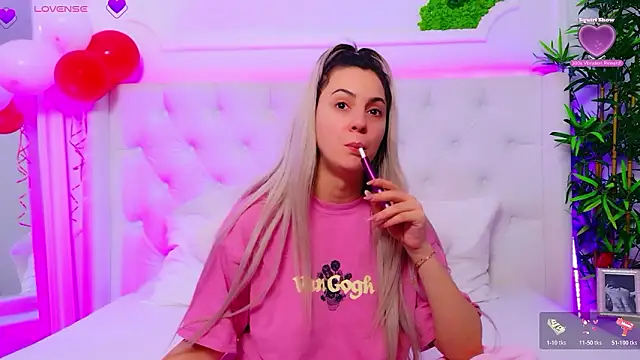 Snapshot of AriannaSins chatting on February 20, 2026, 1:11 pm AriannaSins online show from February 20, 2026, 1:11 pm