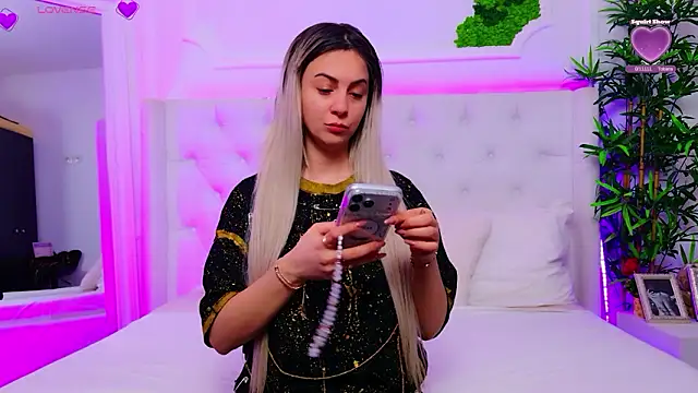 Snapshot of AriannaSins chatting on February 23, 2026, 1:08 pm AriannaSins online show from February 23, 2026, 1:08 pm