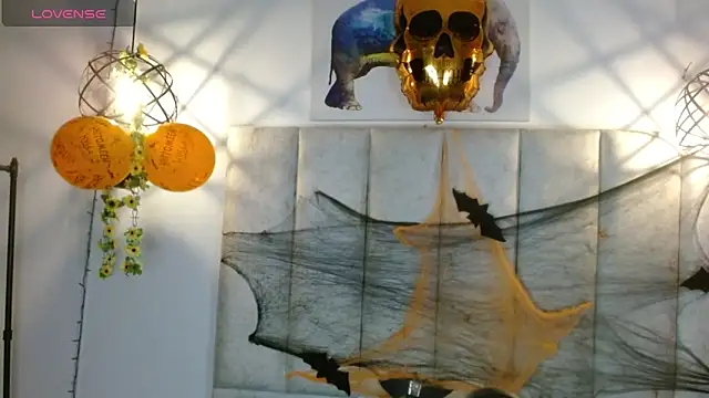 antonella rosecs online show from October 24, 2025, 4:09 am