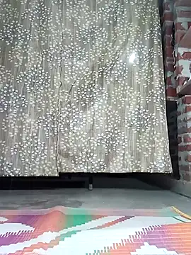 Rajni chauhan online show from December 3, 2025, 4:38 pm