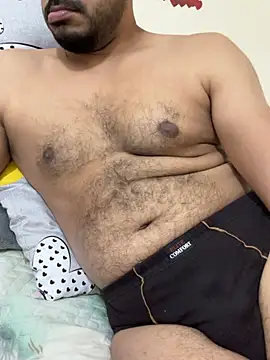 Handsome8677 online show from February 2, 2026, 9:41 am