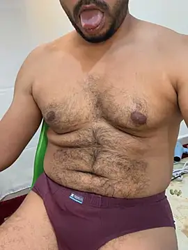 Handsome8677 online show from April 23, 2026, 12:29 pm