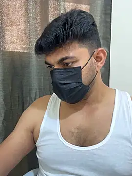 Snapshot of Handsome8677 chatting on June 3, 2026, 7:44 am Handsome8677 online show from June 3, 2026, 7:44 am