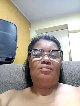 Pessoa54 online show from December 5, 2025, 12:08 am