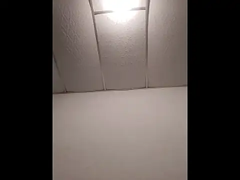 Teressa Love online show from November 18, 2025, 9:36 am