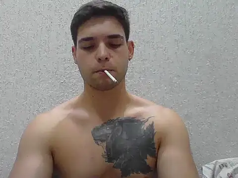 Zure-xxx online show from April 5, 2026, 10:40 pm