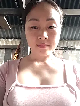 Spring-mky online show from December 3, 2025, 1:46 am