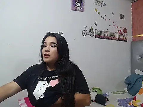 camilahot10 online show from October 15, 2025, 3:01 pm
