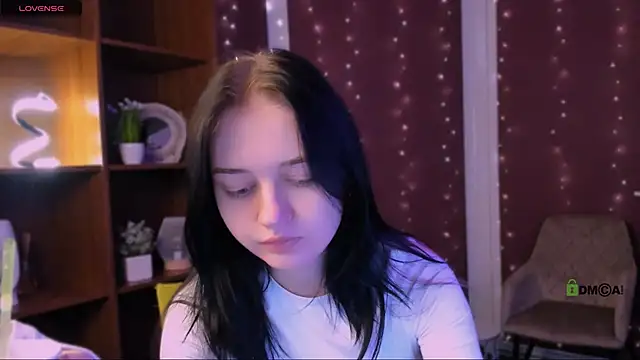 miki ti online show from November 11, 2025, 6:02 am