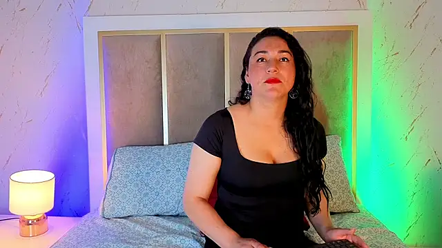 Snapshot of Elizabeth_bennett_6 chatting on October 20, 2025, 3:34 pm Elizabeth bennett 6 online show from October 20, 2025, 3:34 pm