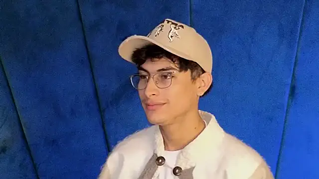 Aaron Eze online show from October 26, 2025, 8:48 pm