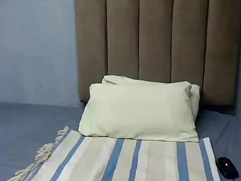 SweetDivaXX online show from November 28, 2025, 10:18 am