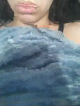 Snapshot of RuteS27 chatting on October 15, 2025, 7:36 pm RuteS27 online show from October 15, 2025, 7:36 pm