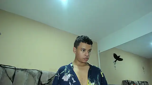 Xavier Fox    online show from October 17, 2025, 5:21 am