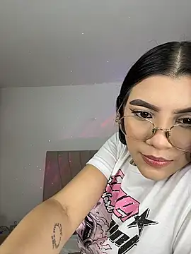 Julietalcl online show from February 27, 2026, 2:00 am