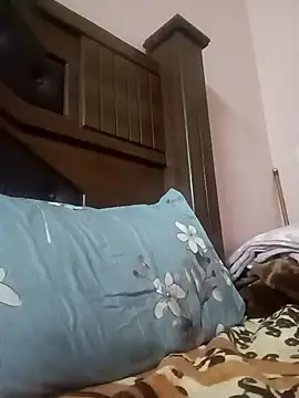 Bigtitsass81 online show from October 29, 2025, 12:29 pm