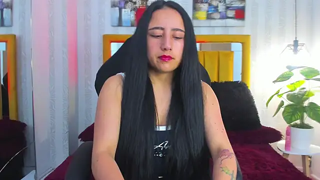 Samanta Fischer online show from December 1, 2025, 11:37 am