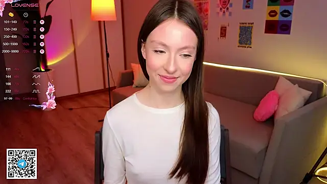 Yasmin Kass online show from April 22, 2026, 6:27 am