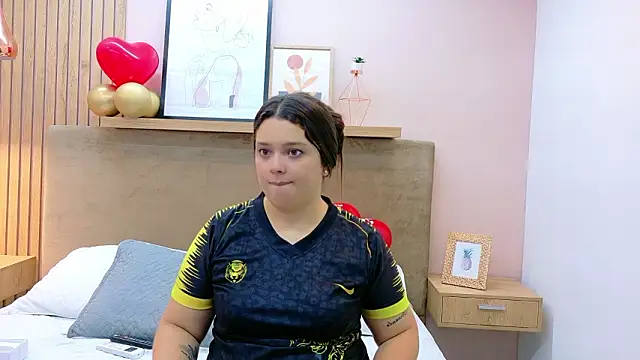 Tessa Stone online show from February 27, 2026, 3:50 am