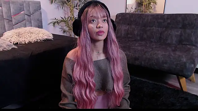 Snapshot of Miss_koko_ chatting on October 27, 2025, 11:31 pm Miss koko online show from October 27, 2025, 11:31 pm