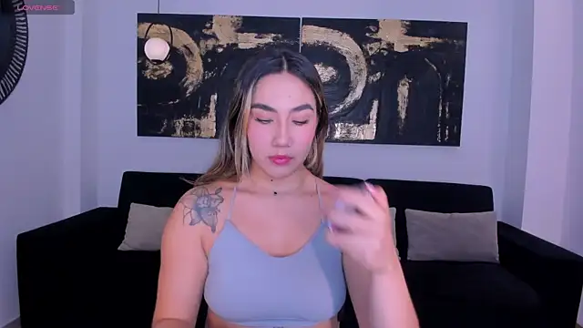 AnnieMonroe1 online show from November 11, 2025, 11:43 am