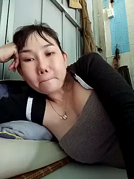 Ana-love2025 online show from November 7, 2025, 1:49 am