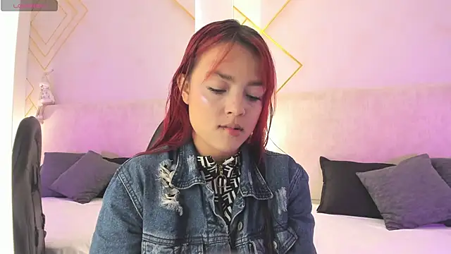 Martinaa Garcia online show from January 5, 2026, 7:50 pm