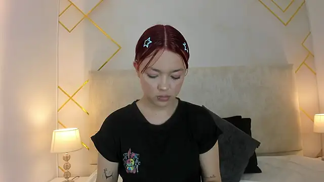 Snapshot of Martinaa_Garcia chatting on February 15, 2026, 6:59 pm Martinaa Garcia online show from February 15, 2026, 6:59 pm