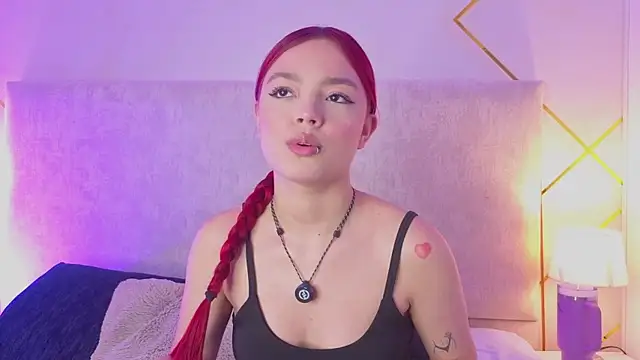 Snapshot of Martinaa_Garcia chatting on July 8, 2026, 7:51 pm Martinaa Garcia online show from July 8, 2026, 7:51 pm