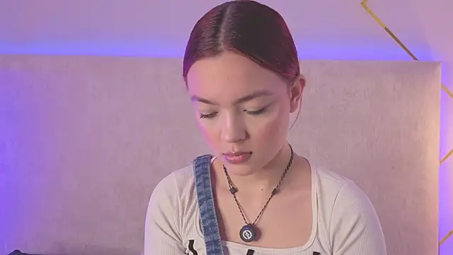 Snapshot of Martinaa_Garcia chatting on July 16, 2026, 7:42 pm Martinaa Garcia online show from July 16, 2026, 7:42 pm