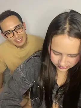 Snapshot of violetjack chatting on April 10, 2026, 8:19 am violetjack online show from April 10, 2026, 8:19 am