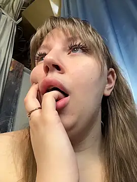 Anna Lov  online show from March 12, 2026, 1:12 am