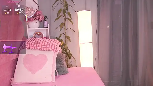 ElodieRousse  online show from January 6, 2026, 6:44 pm