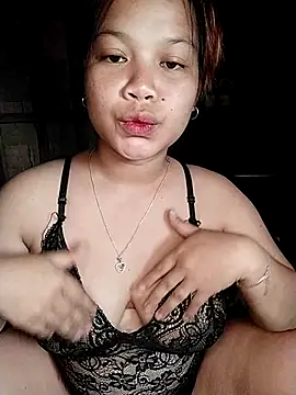 xxsexytitsxx online show from March 2, 2026, 7:26 am