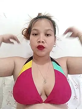 Snapshot of xxsexytitsxx chatting on March 15, 2026, 5:13 am xxsexytitsxx online show from March 15, 2026, 5:13 am