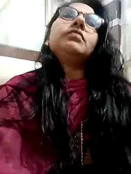 Vanshika1432 online show from October 28, 2025, 5:22 am