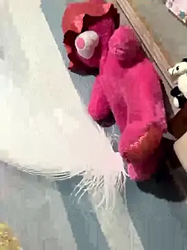 Vanshika1432 online show from January 5, 2026, 5:27 pm