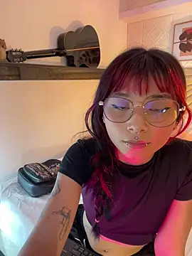 Emma duff online show from March 15, 2026, 7:31 pm