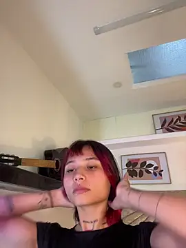 Emma duff online show from April 18, 2026, 7:40 pm