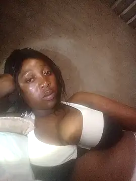 Snapshot of Bretbooty23 chatting on December 15, 2025, 9:24 am Bretbooty23 online show from December 15, 2025, 9:24 am