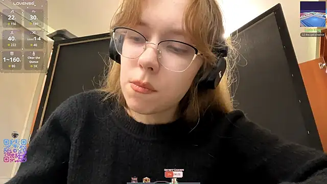 JuneCooper online show from October 18, 2025, 1:56 pm