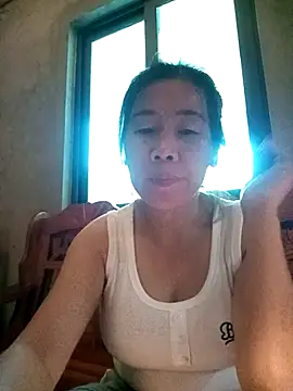 tabby-cat11 online show from November 12, 2025, 1:11 pm