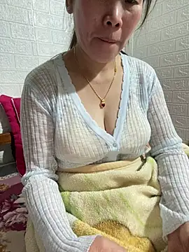 tabby-cat11 online show from January 10, 2026, 3:14 pm