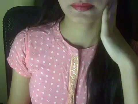 Snapshot of Shezi_N chatting on February 13, 2026, 1:51 pm Shezi N online show from February 13, 2026, 1:51 pm