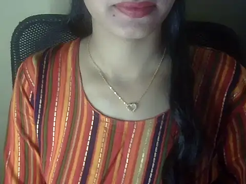 Snapshot of Shezi_N chatting on February 14, 2026, 2:47 pm Shezi N online show from February 14, 2026, 2:47 pm